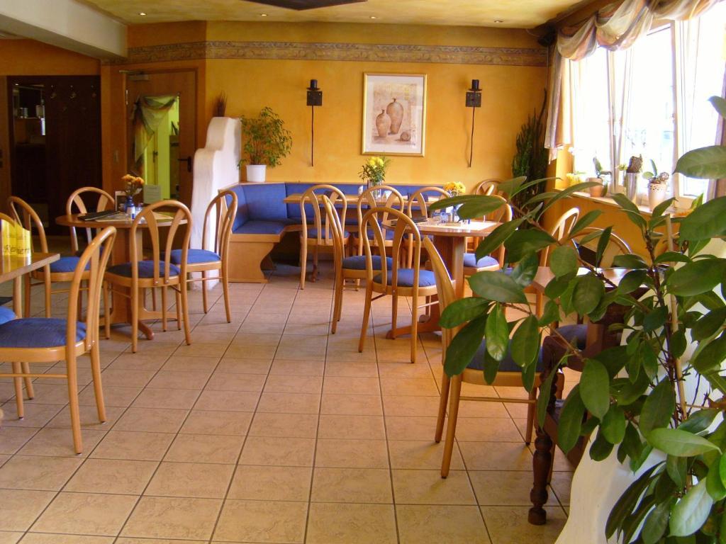 Pensión Stadtcafé 3*
